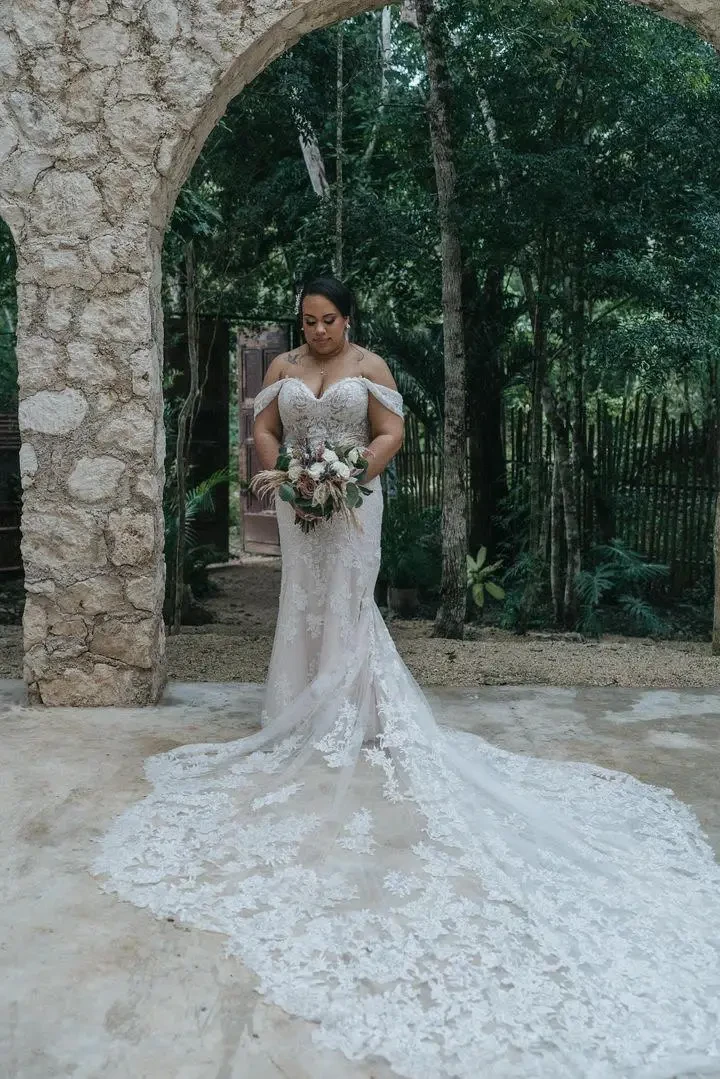 Gallery Image #slidesGrid16