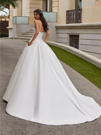 Pronovias Jory #6 thumbnail